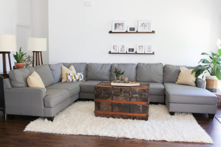 HOME TOUR: OUR LIVING ROOM